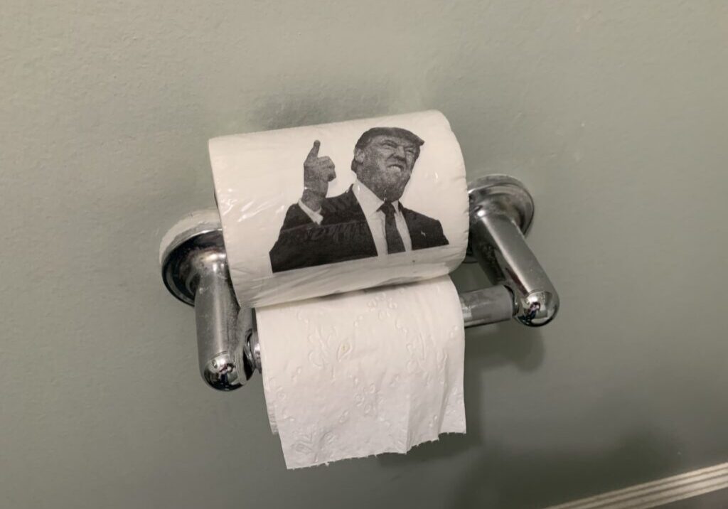 Toilet Trump